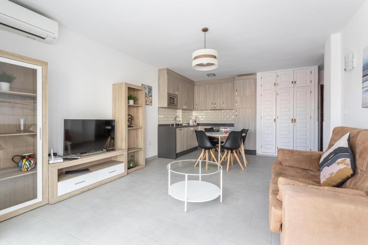 A410 Frontlilne Appartement Nerja